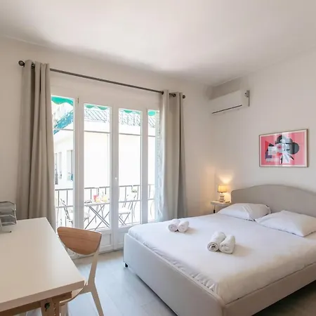 Lejlighed L4 Fayad 2bdr Des Postes Central, Massena Ac 2balconies *