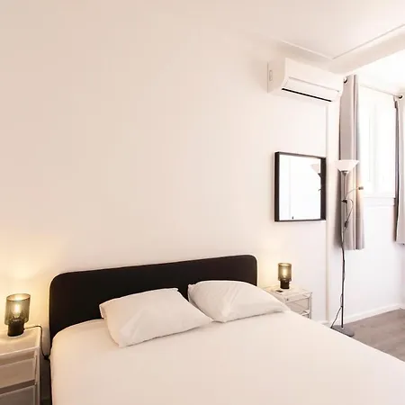 L4 Fayad 2bdr Des Postes Central, Massena Ac 2balconies * Nice