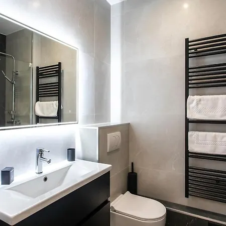 L4 Fayad 2bdr Des Postes Central, Massena Ac 2balconies Lejlighed