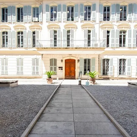 L4 Fayad 2bdr Des Postes Central, Massena Ac 2balconies * 니스